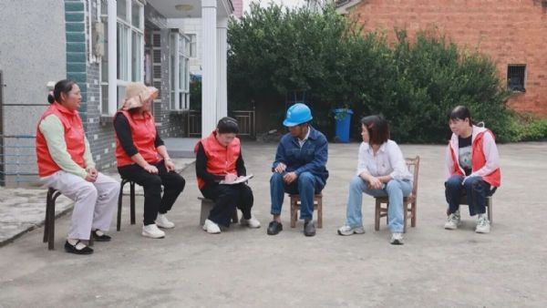 【用好六尺巷工作法 提升基层治理效能】望江县高士镇 凝聚巾帼力量 解锁基层治理“新密码”